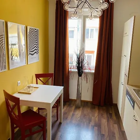 Der Stadtzirkus * Klagenfurt am Woerthersee