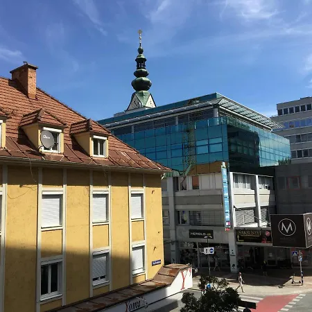 Daire Der Stadtzirkus